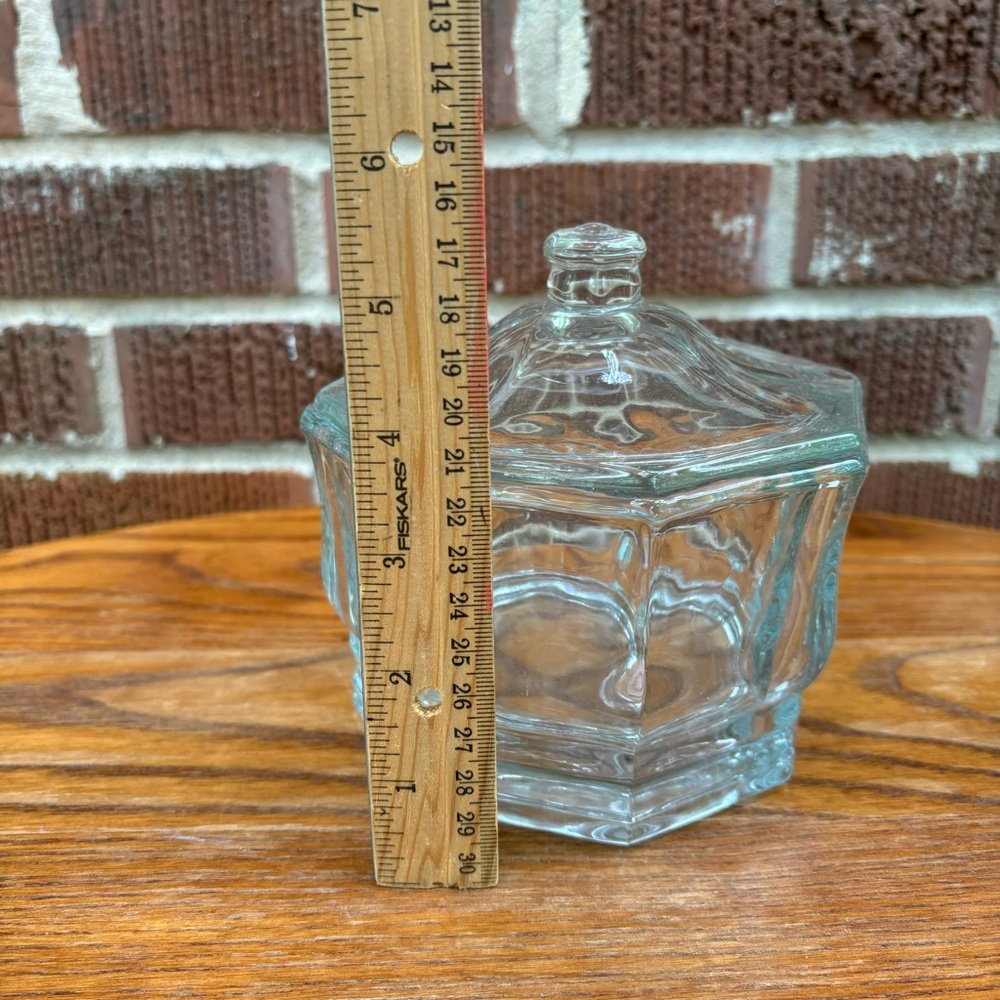Concord Indiana Glass Candy Dish With Lid New in Box - Picture 5 of 5